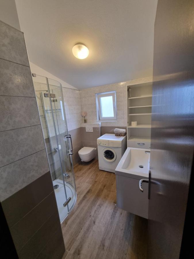Apartments Jadran Primošten Eksteriør bilde