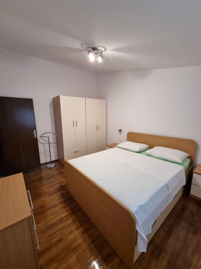 Apartments Jadran Primošten Eksteriør bilde